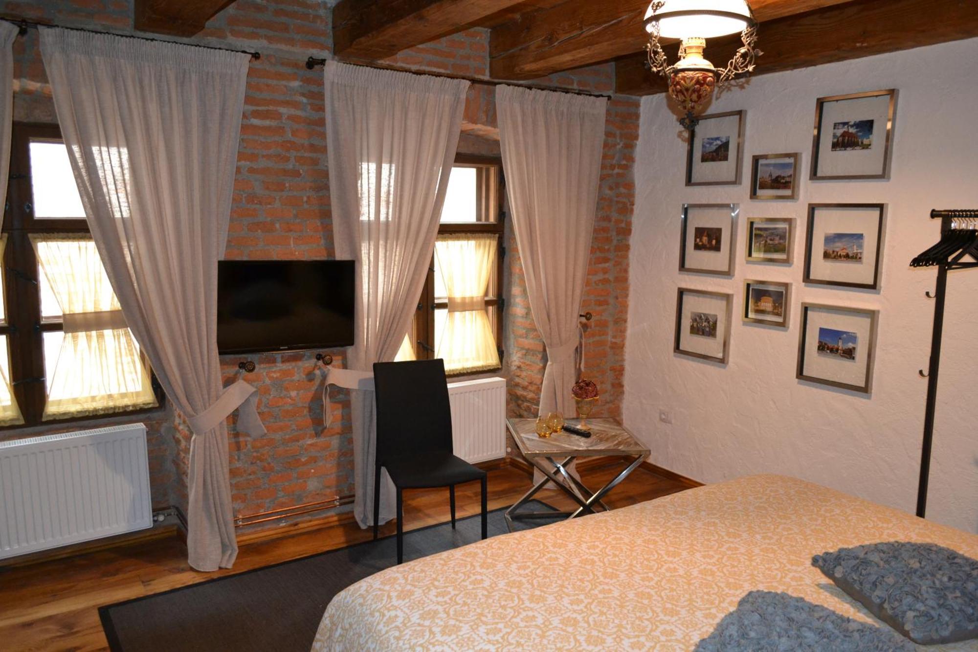 Aparthotel Casa Veche Brašov Pokoj fotografie