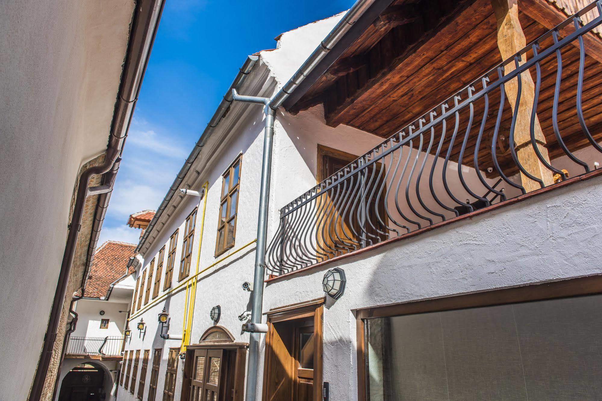 Aparthotel Casa Veche Brašov Exteriér fotografie